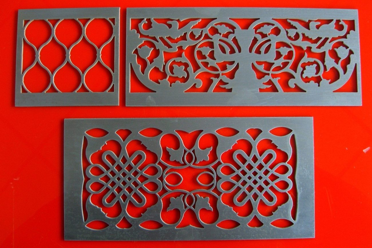 Pannelli decorativi in metallo tagliati